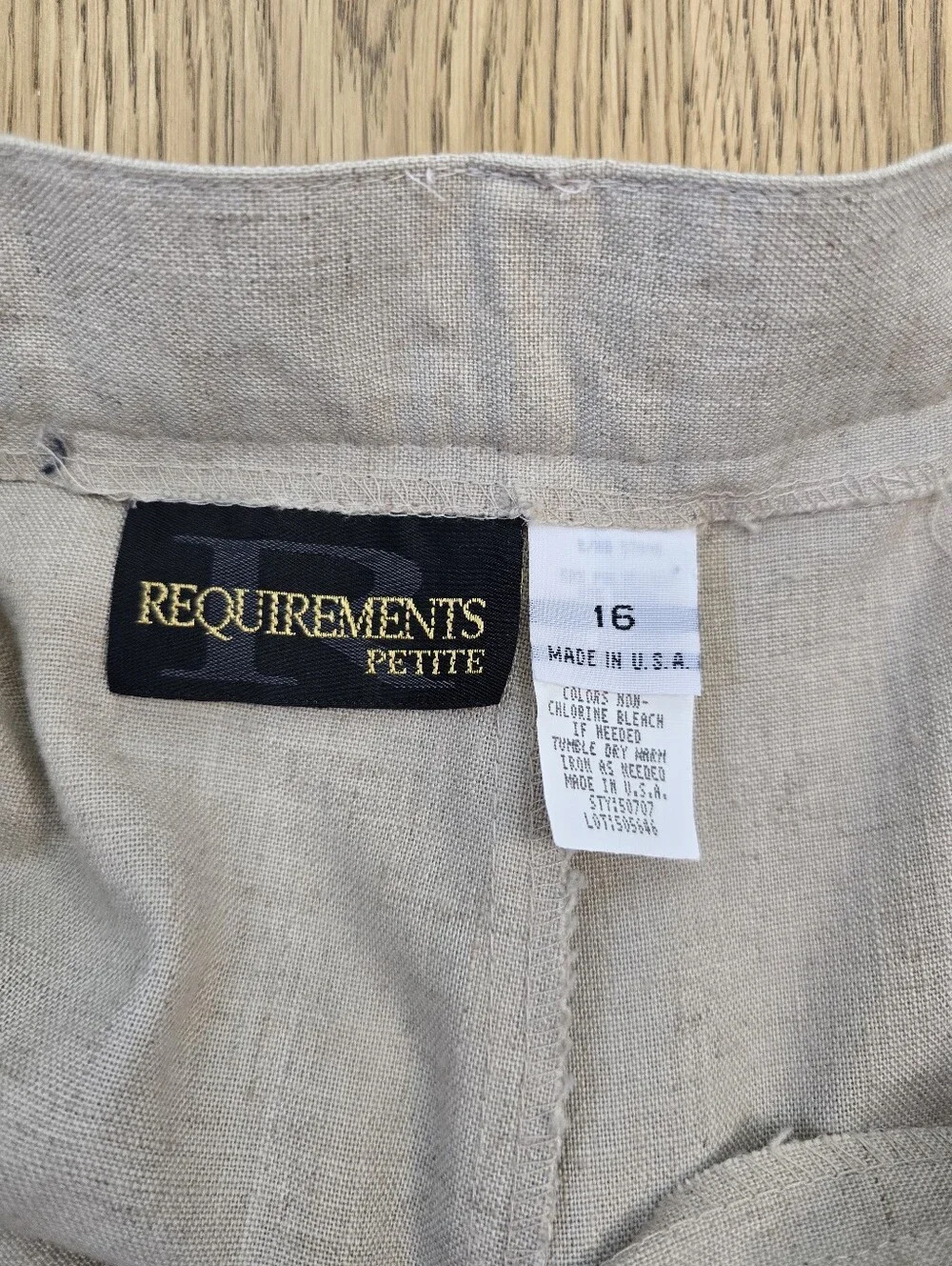 Vintage Requirements Cream Pleat Front Trouser Short 16 Linen Blend